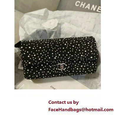 Chanel Strass, Crystal Pearls  &  Ruthenium-Finish Metal Evening Clutch Bag AS4372 2023